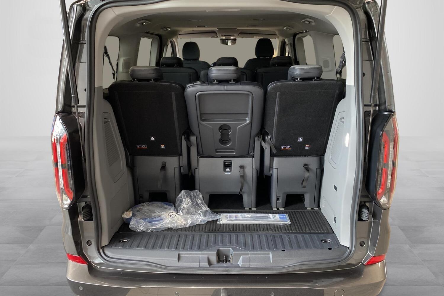 heti ajoon Ford Tourneo Custom
