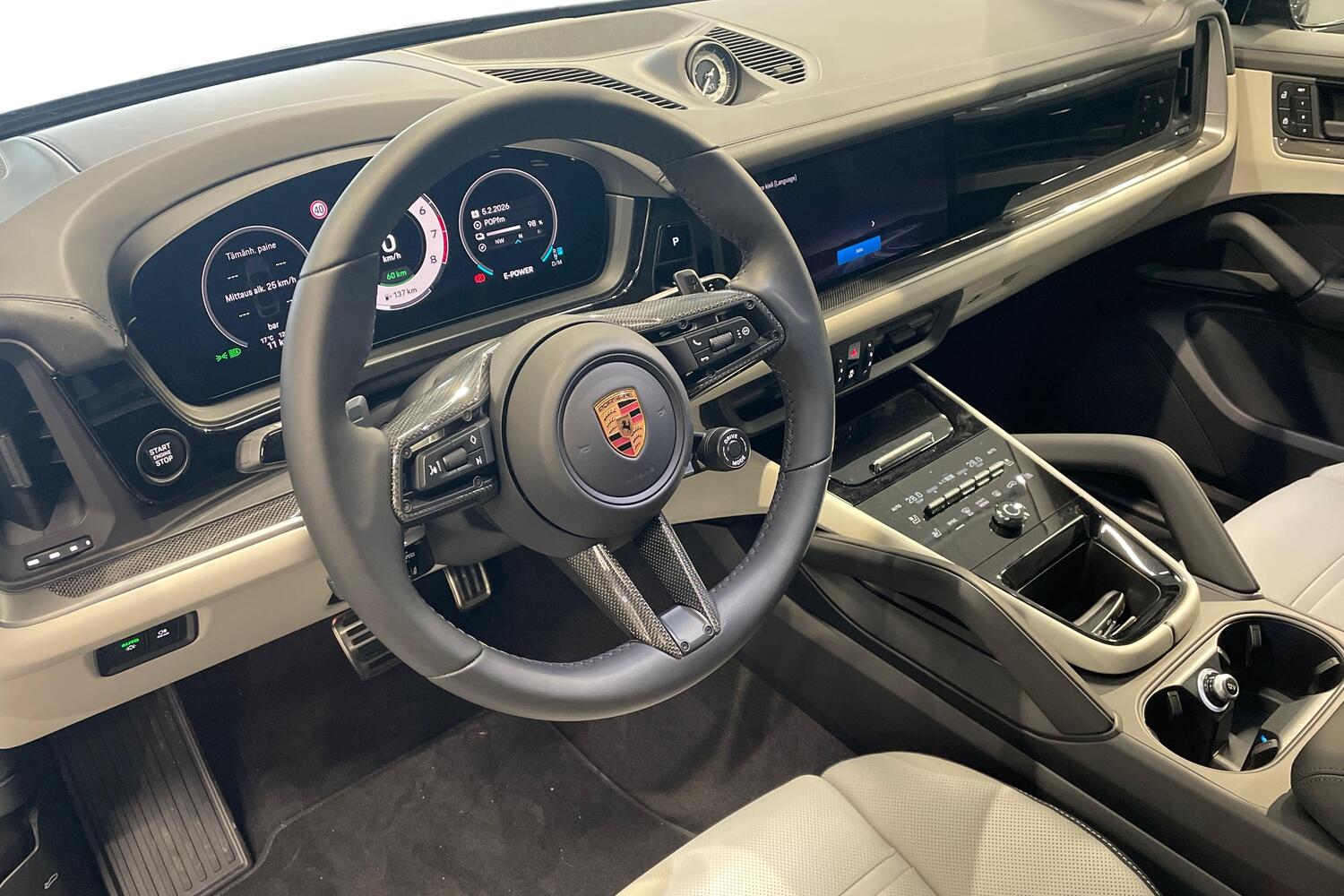 heti ajoon Porsche Cayenne