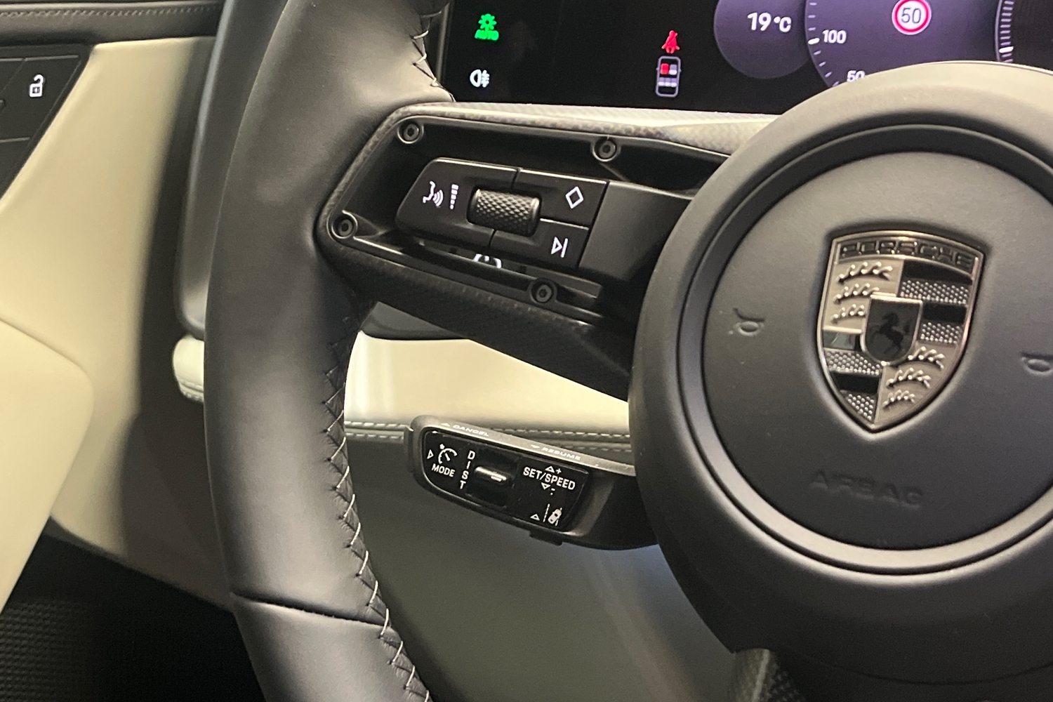 heti ajoon Porsche Cayenne