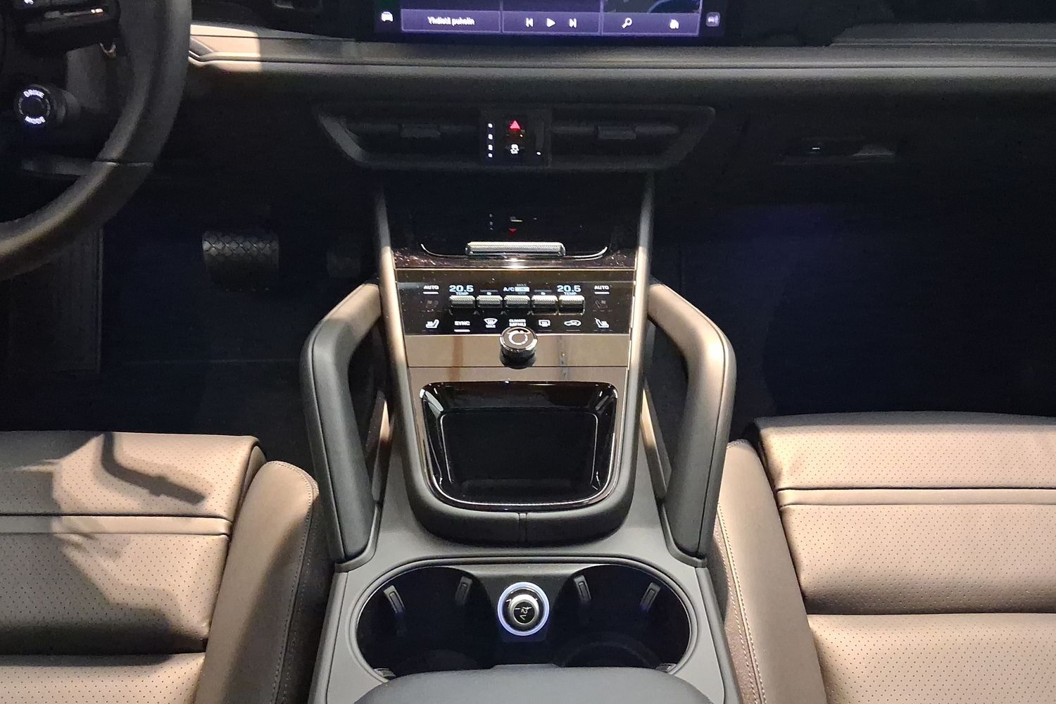 heti ajoon Porsche Cayenne