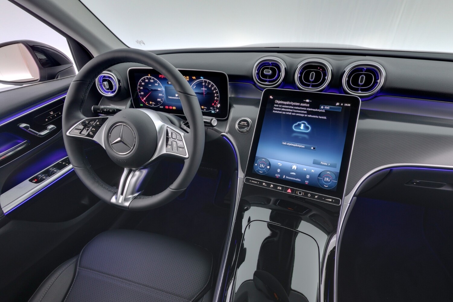 heti ajoon Mercedes-Benz GLC