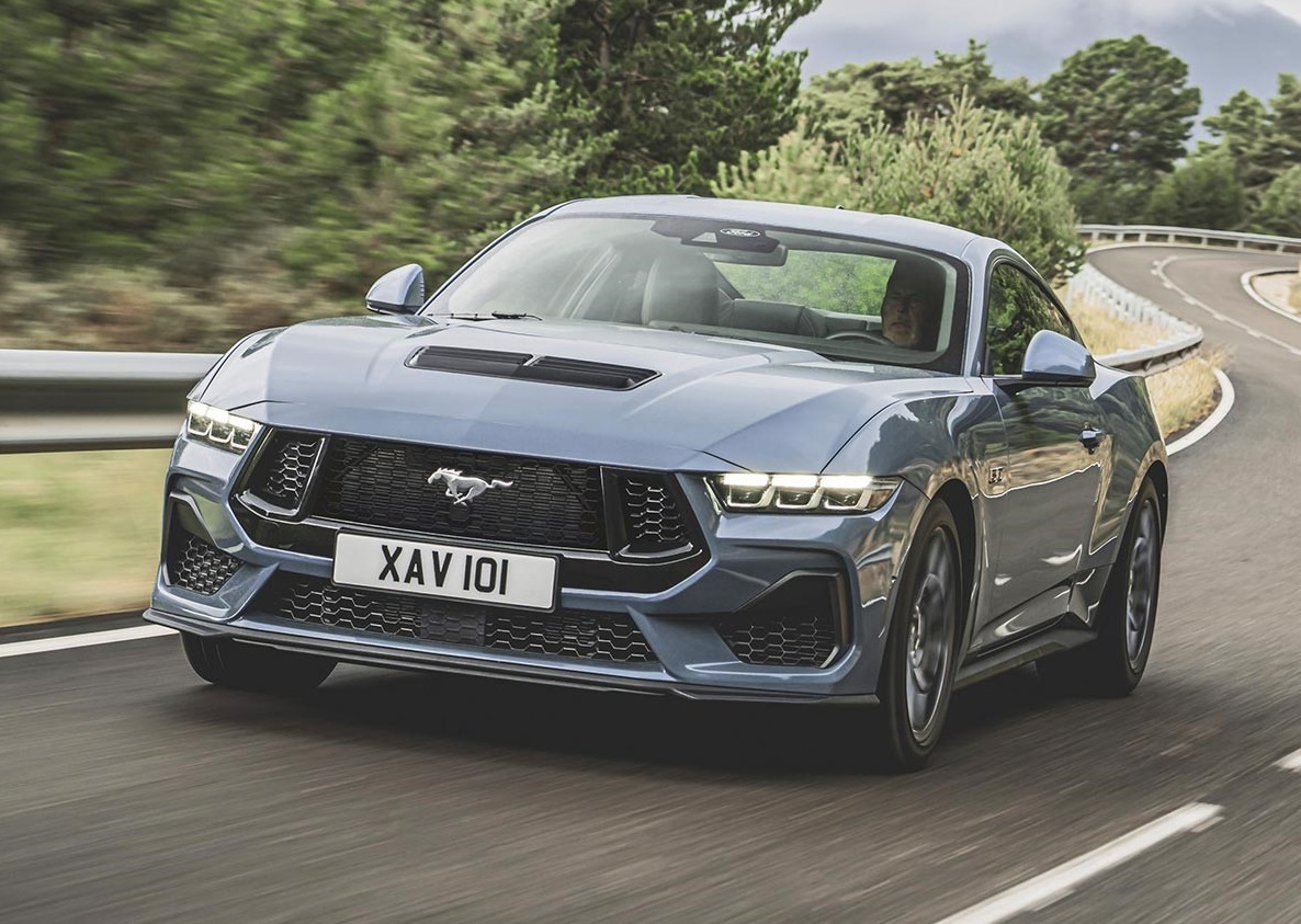 uusi Ford Mustang