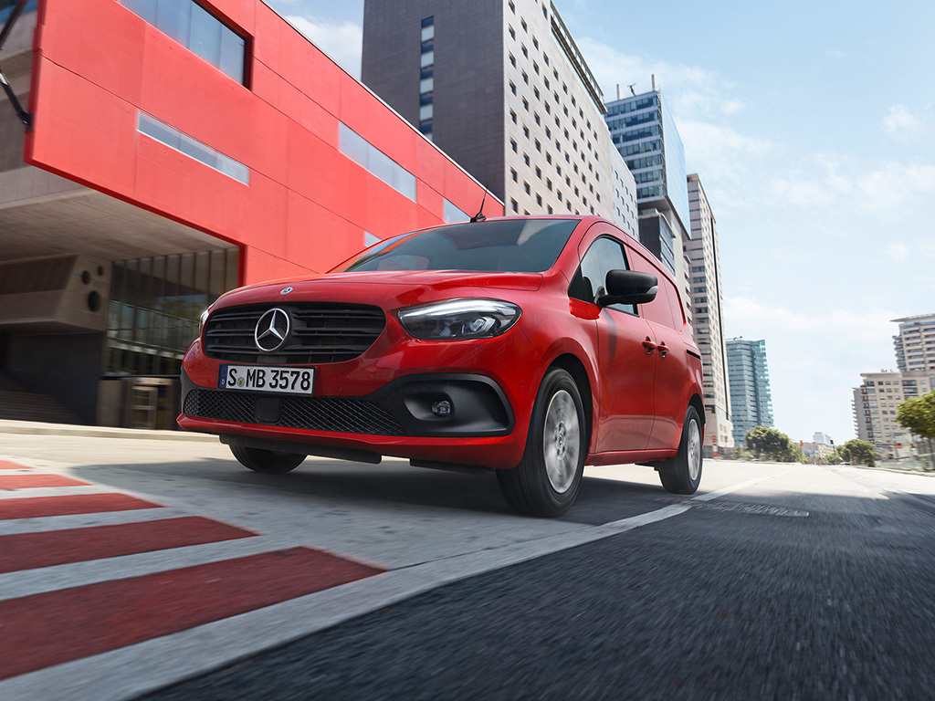 uusi Mercedes-Benz Citan