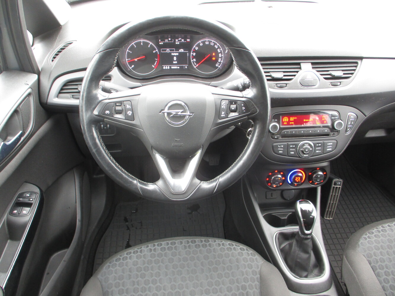 Opel Corsa vaihtoauto