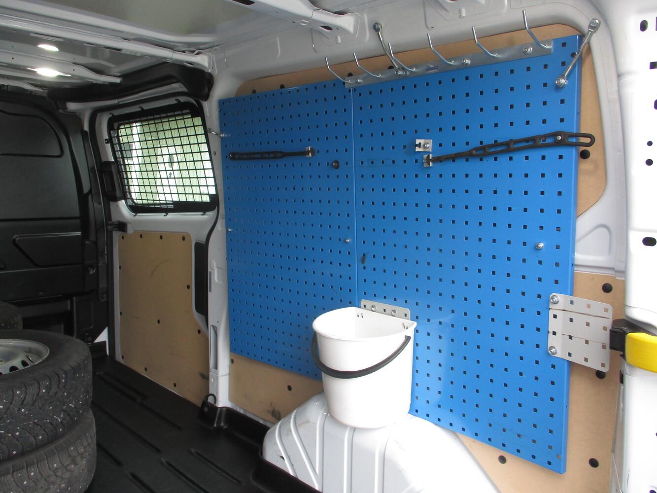 Ford Transit Connect vaihtoauto