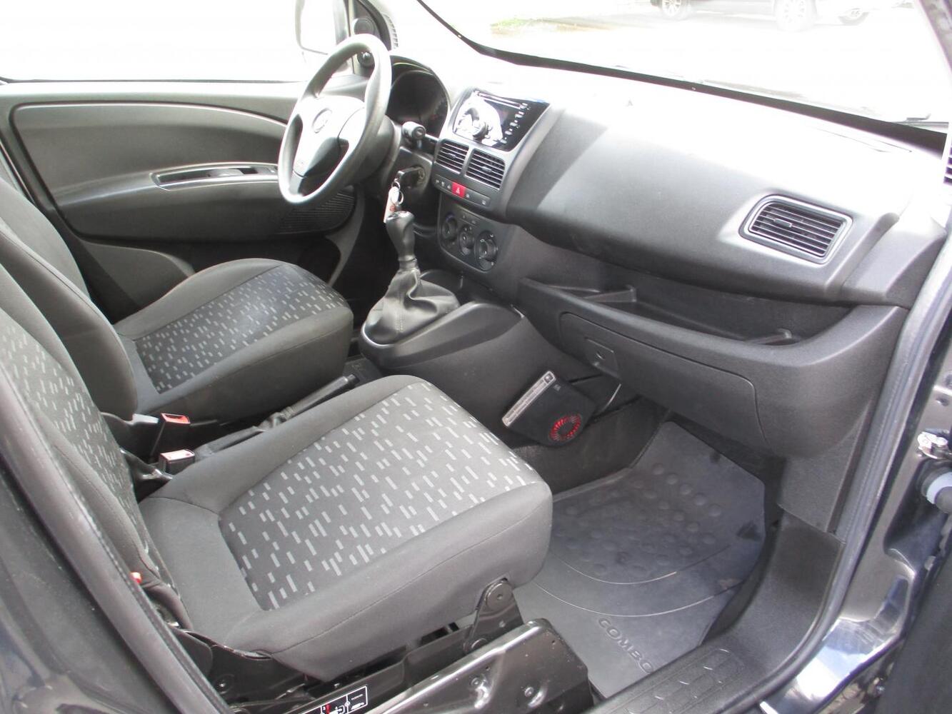 Opel Combo vaihtoauto