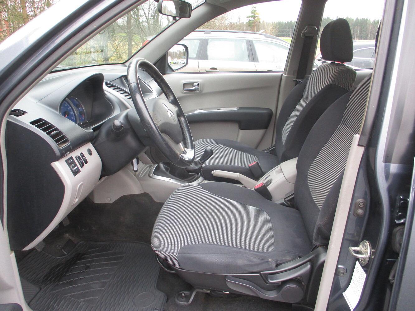 Mitsubishi L200 vaihtoauto