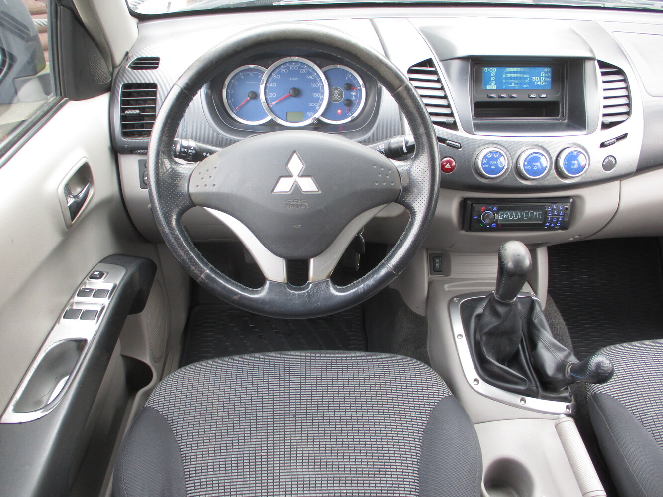 Mitsubishi L200 vaihtoauto
