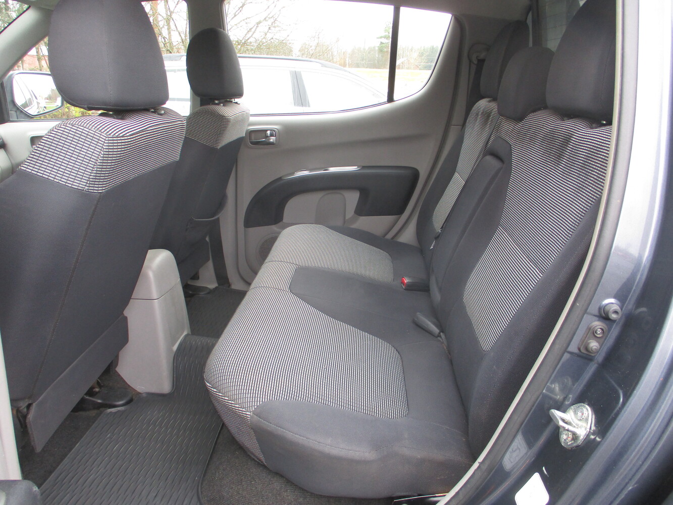 Mitsubishi L200 vaihtoauto
