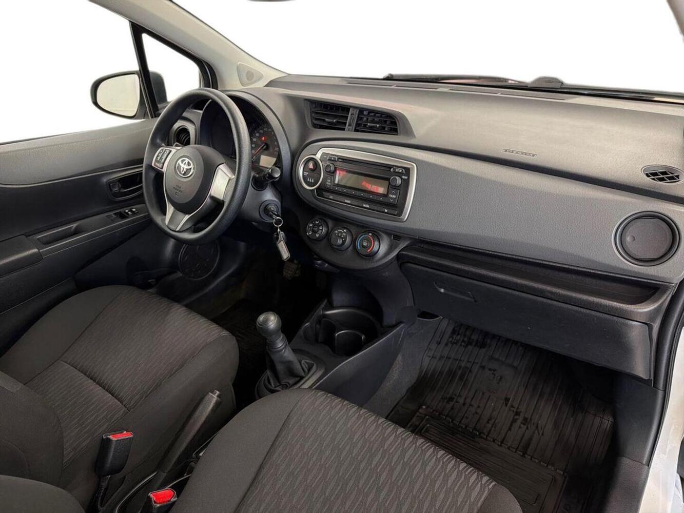 Toyota Yaris vaihtoauto