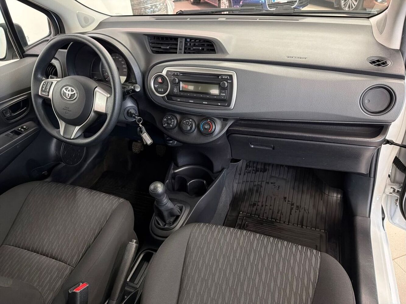 Toyota Yaris vaihtoauto