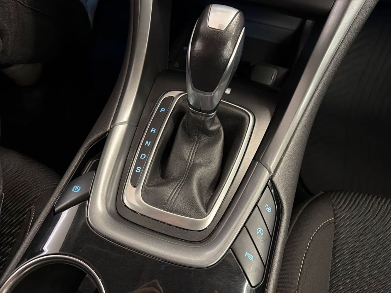 Ford Mondeo vaihtoauto