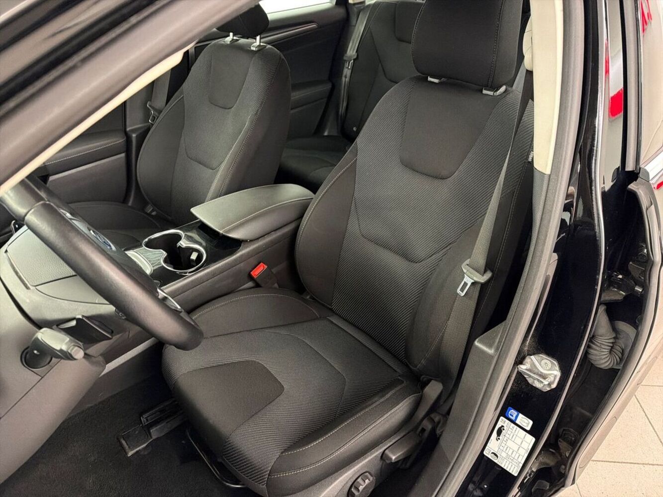Ford Mondeo vaihtoauto
