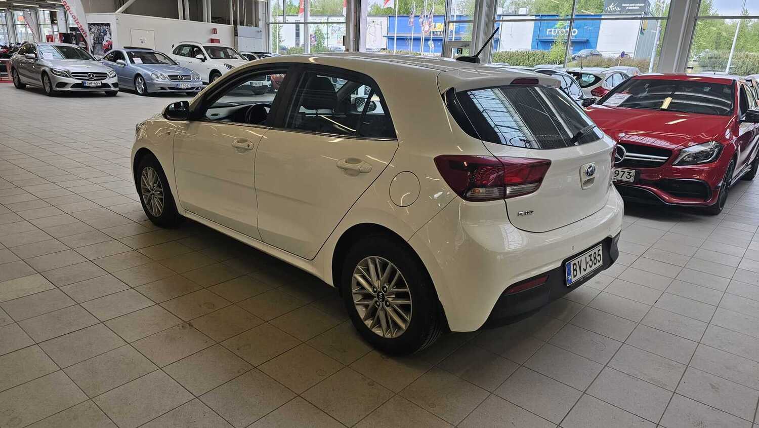 Kia Rio vaihtoauto