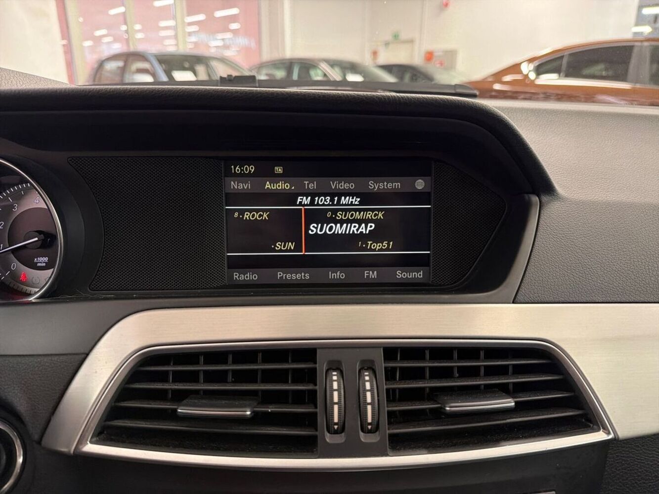 Mercedes-Benz C vaihtoauto