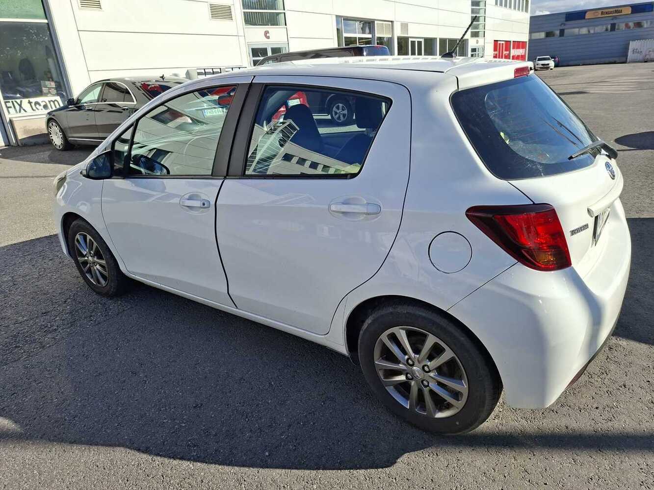 Toyota Yaris vaihtoauto