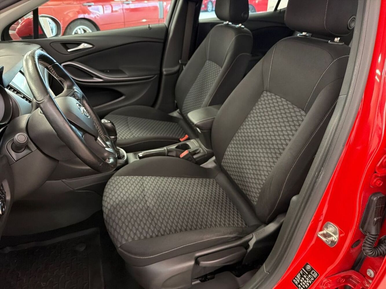 Opel Astra vaihtoauto