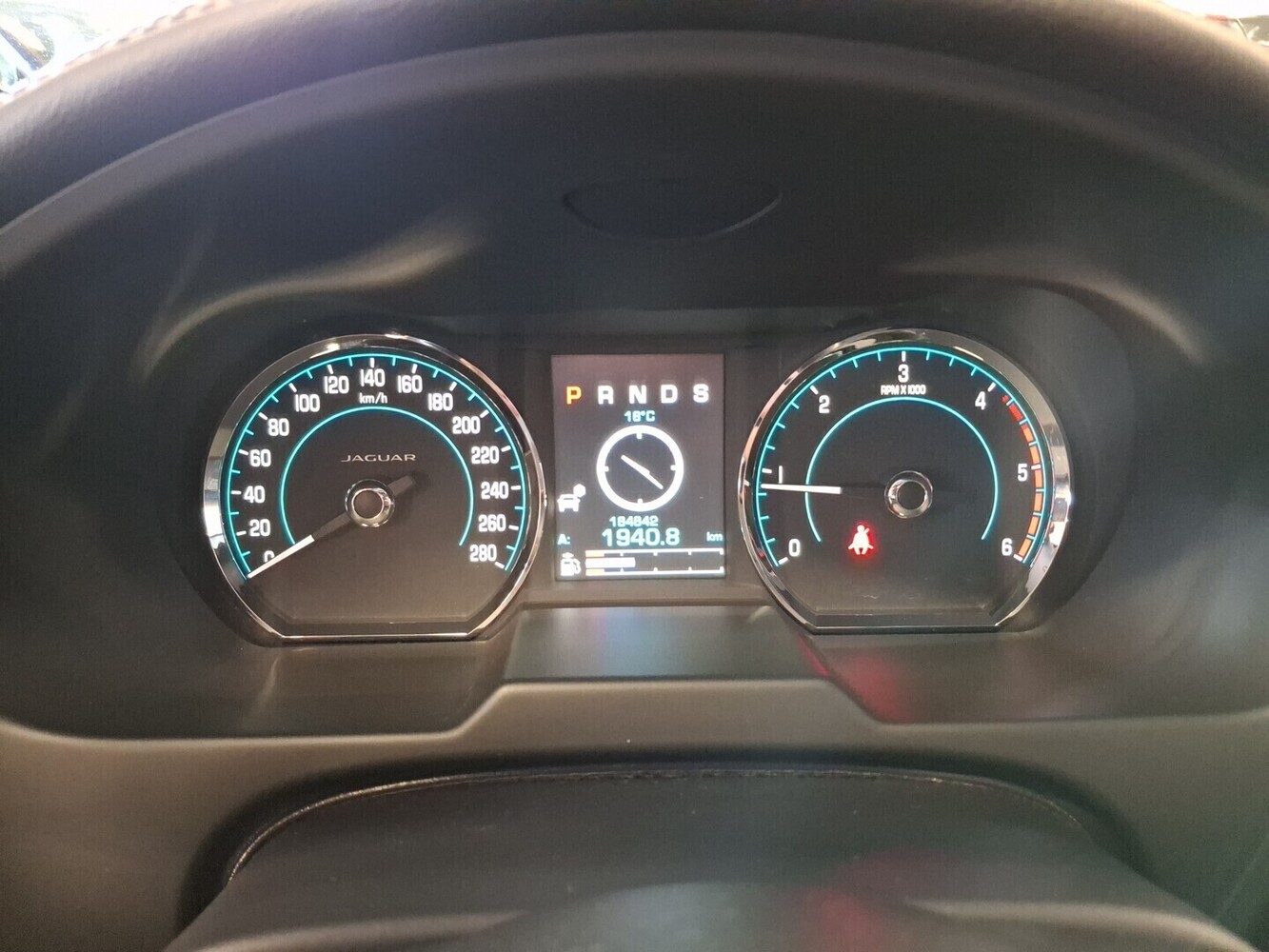 Jaguar XF vaihtoauto