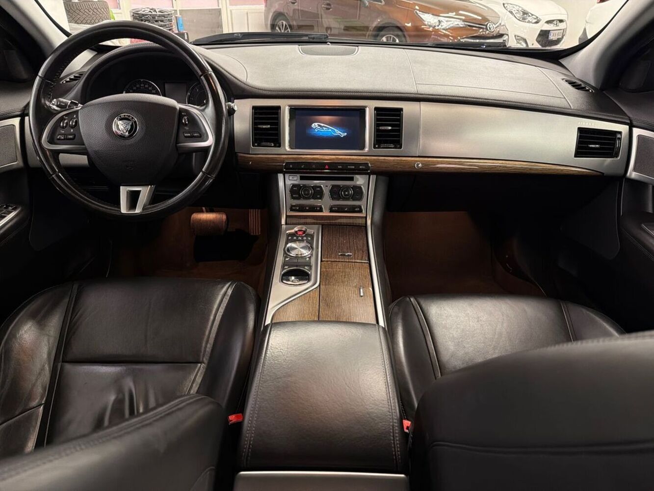 Jaguar XF vaihtoauto