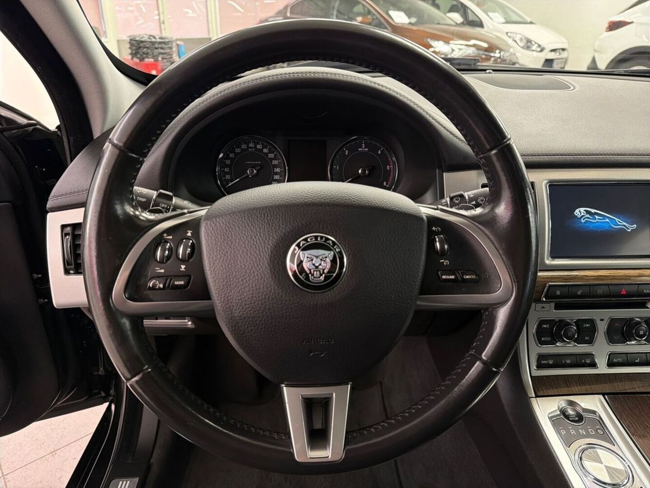 Jaguar XF vaihtoauto