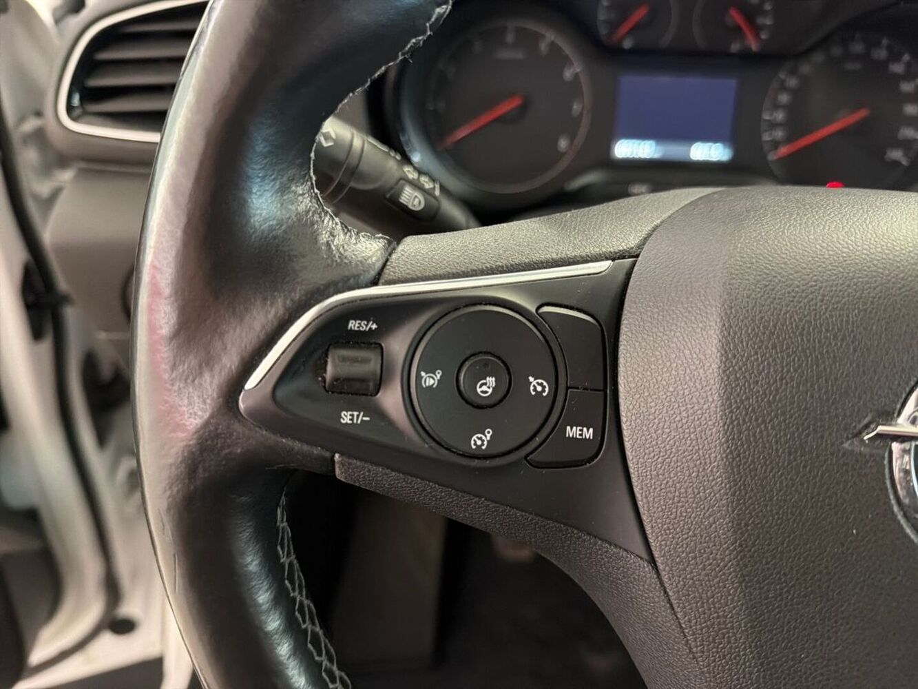 Opel Grandland X vaihtoauto