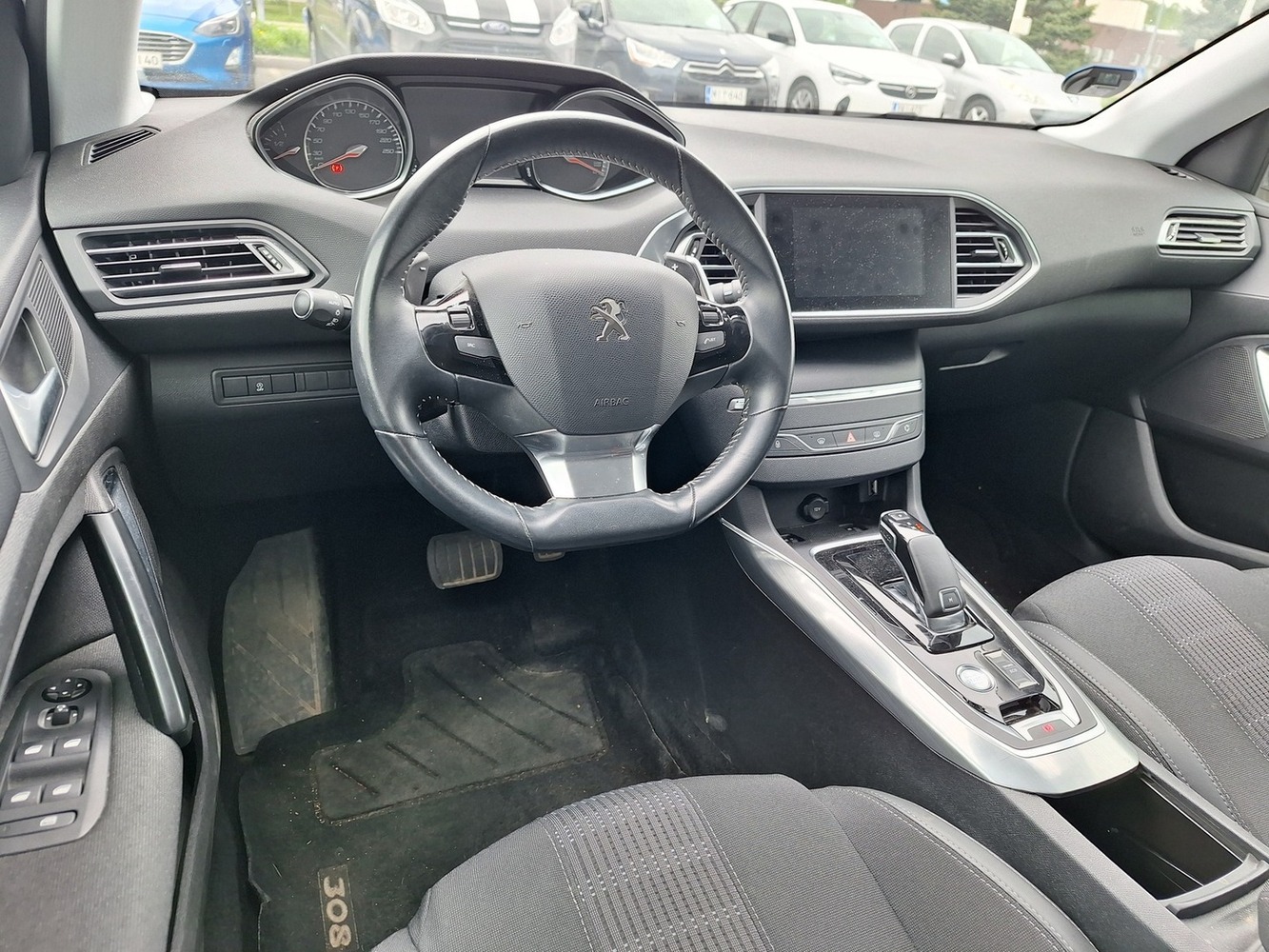 Peugeot 308 vaihtoauto