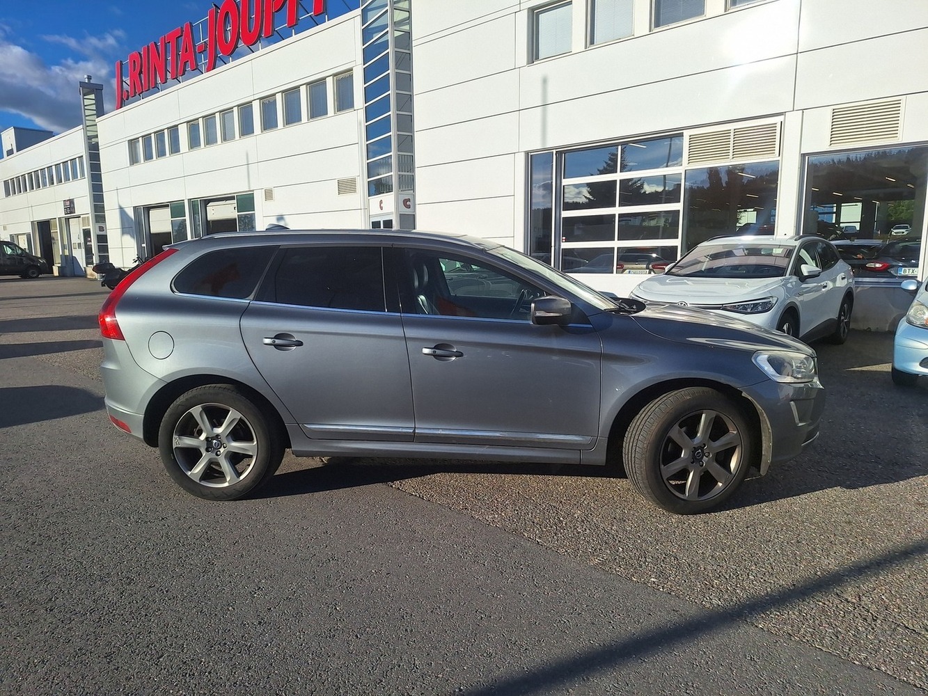 Volvo XC60 vaihtoauto