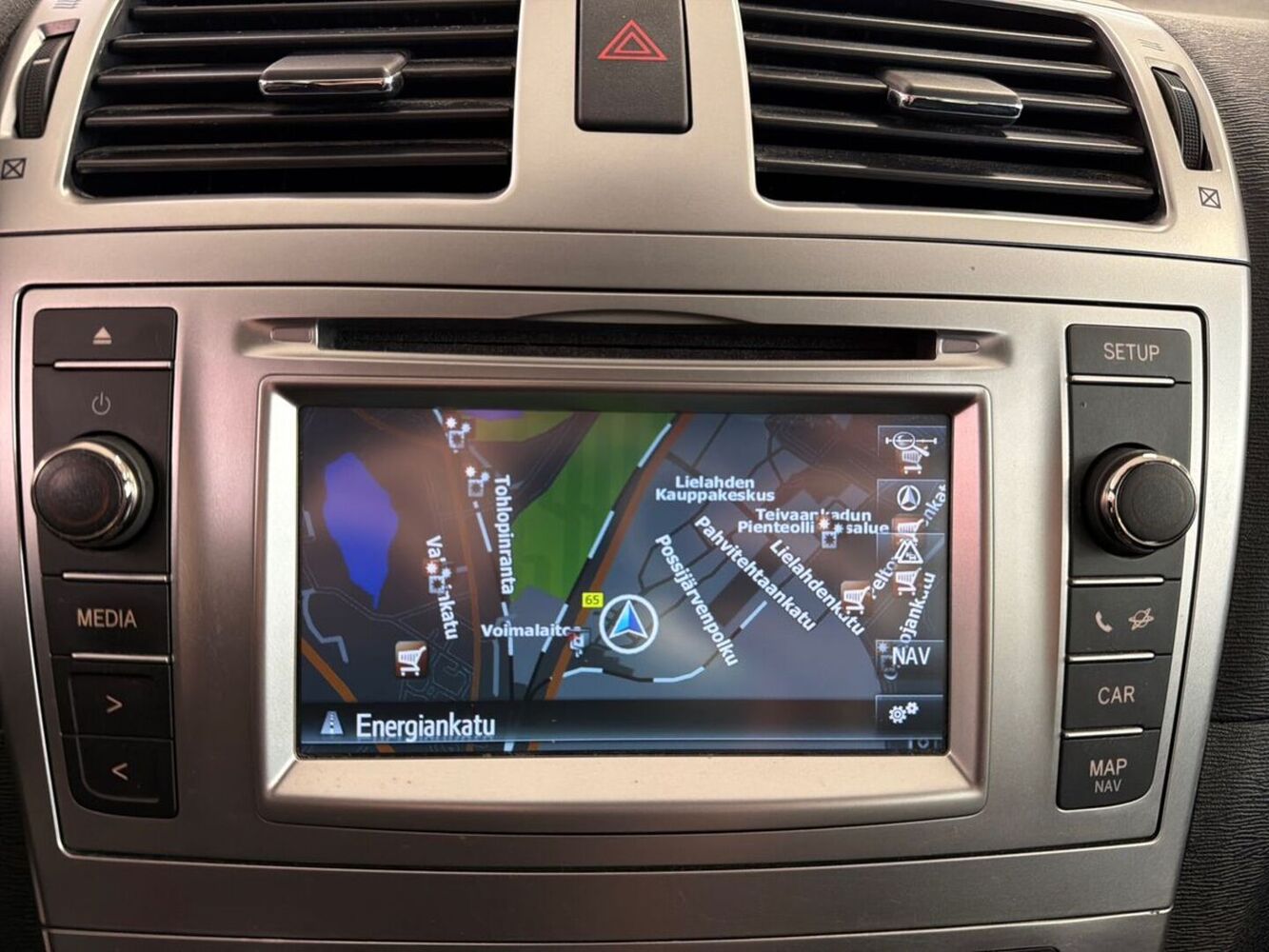 Toyota Avensis vaihtoauto