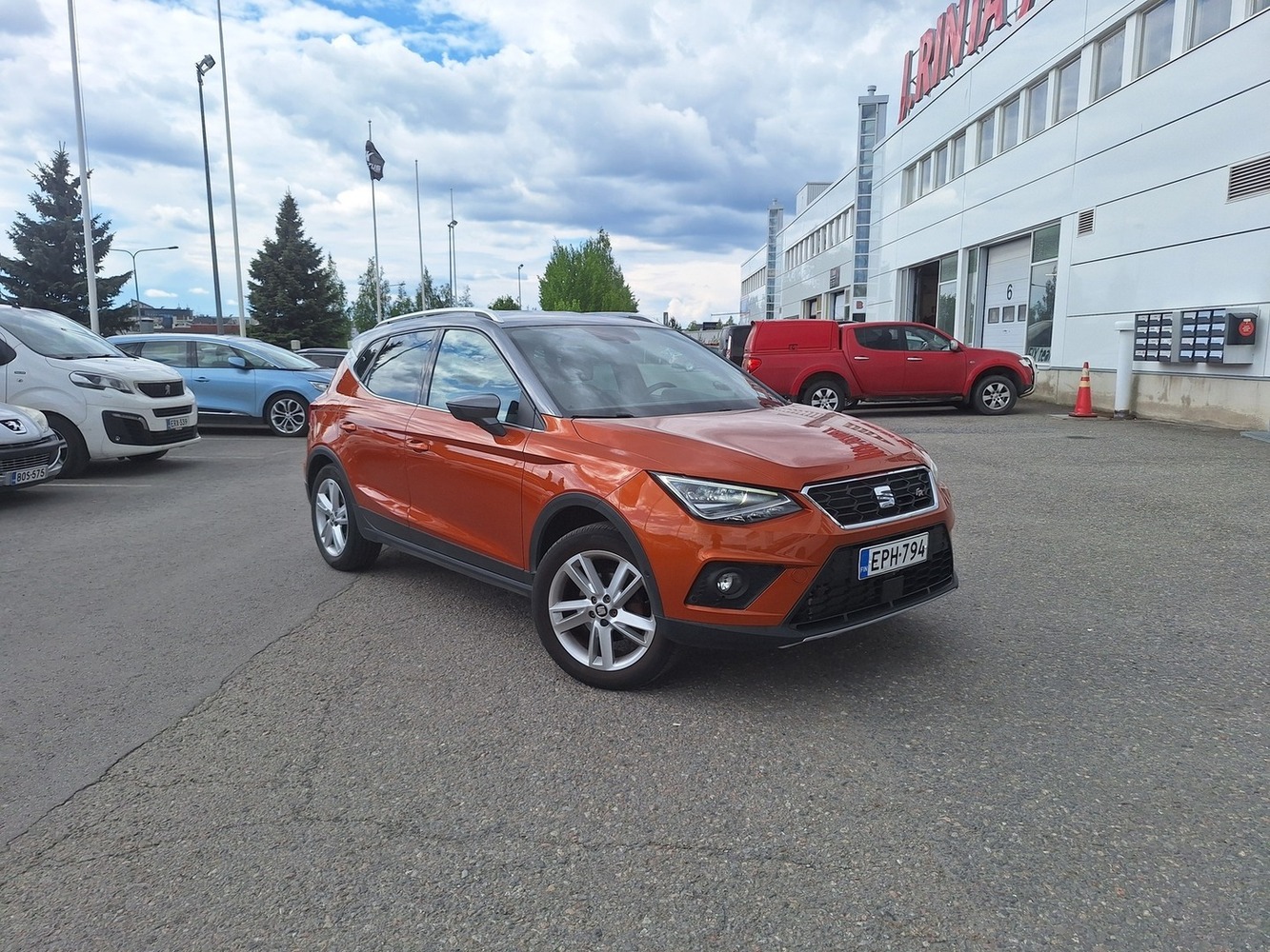 SEAT Arona vaihtoauto