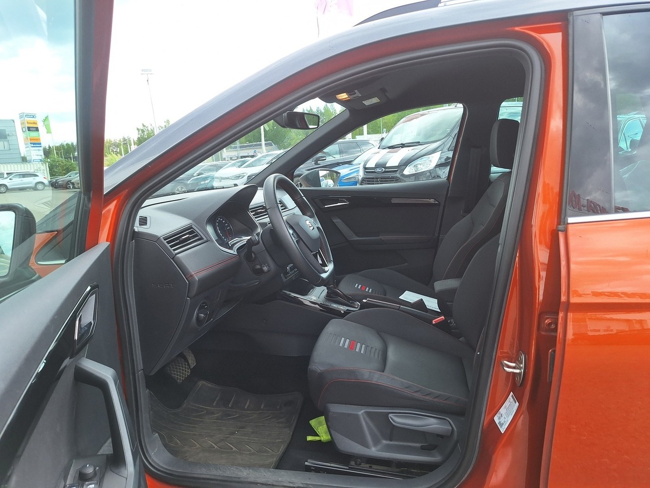 SEAT Arona vaihtoauto