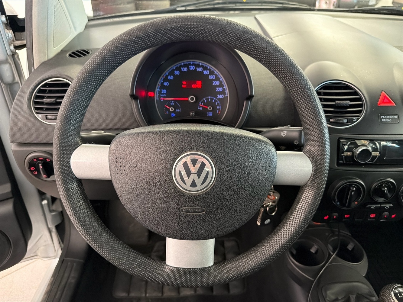 Volkswagen New Beetle vaihtoauto