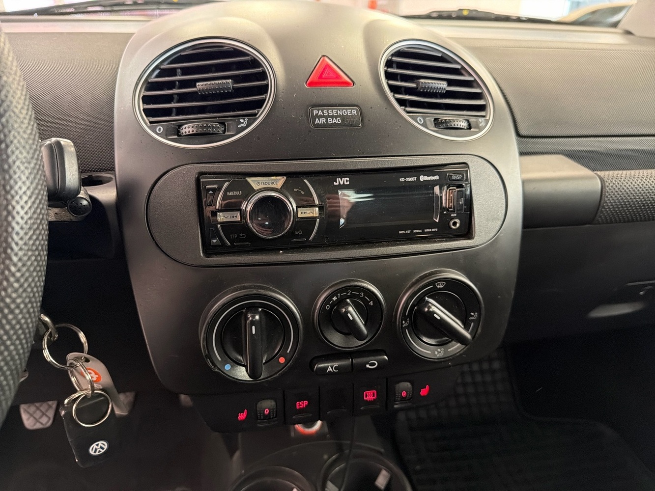 Volkswagen New Beetle vaihtoauto