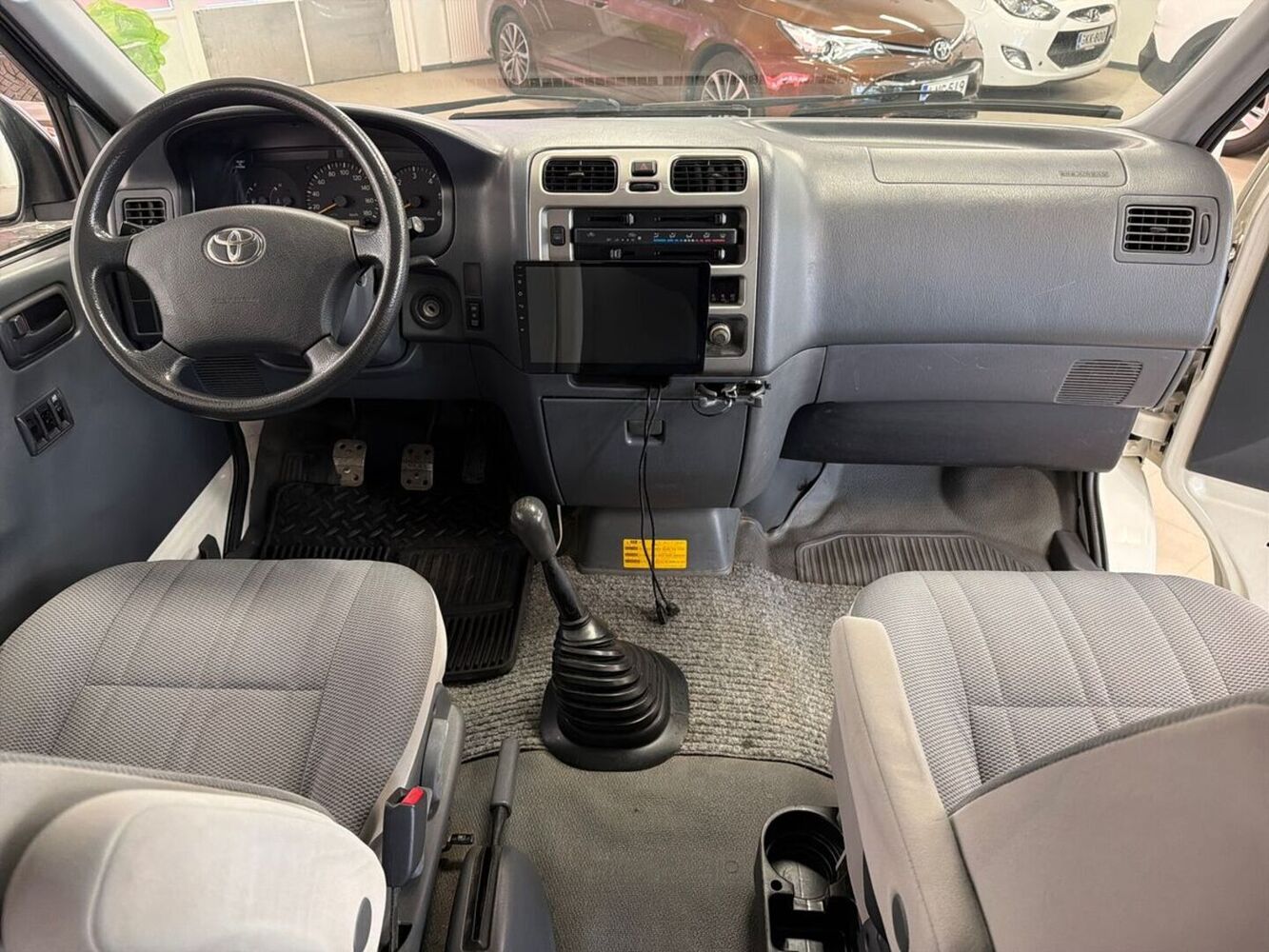 Toyota Hiace vaihtoauto