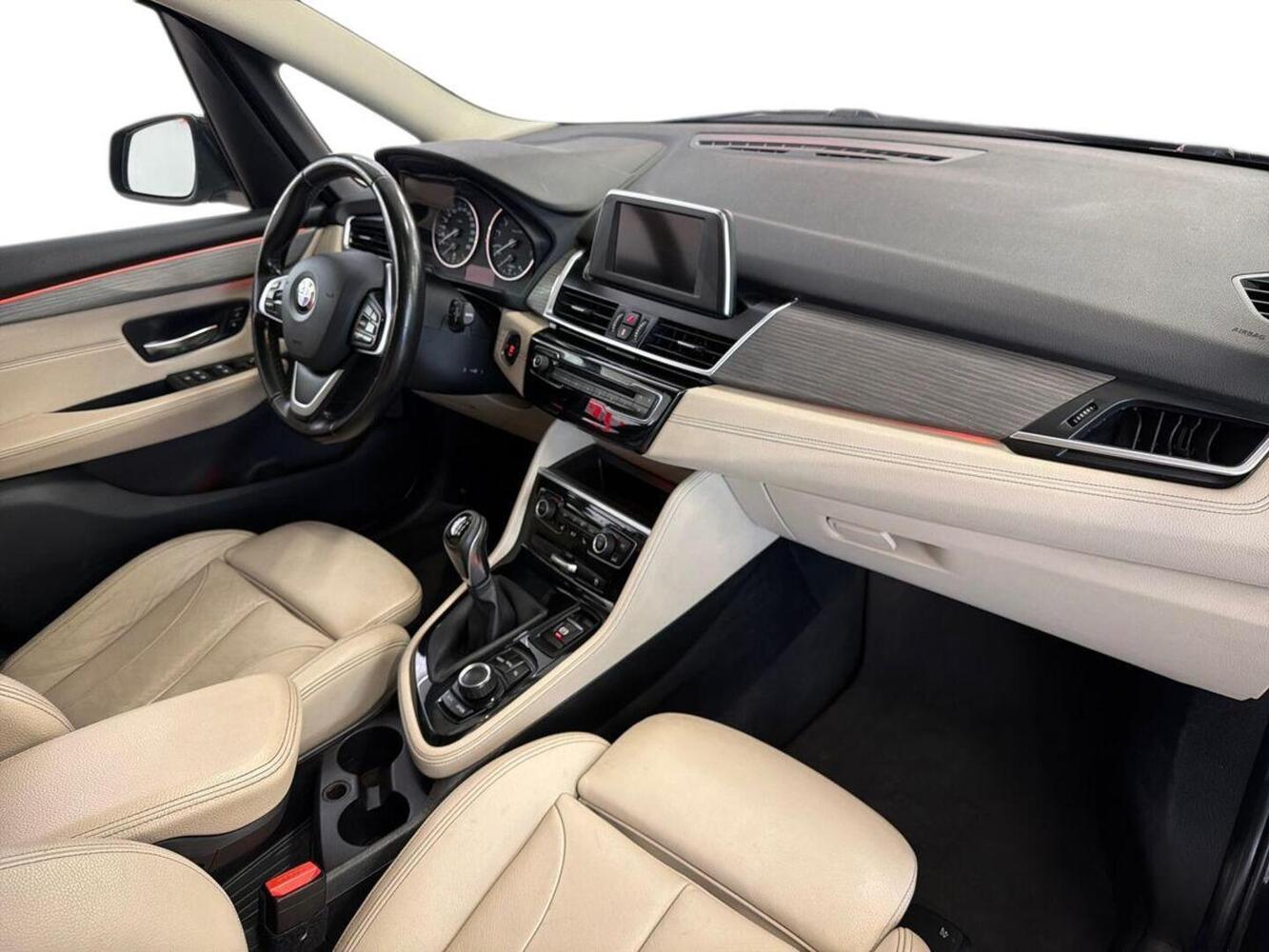 BMW 216 vaihtoauto