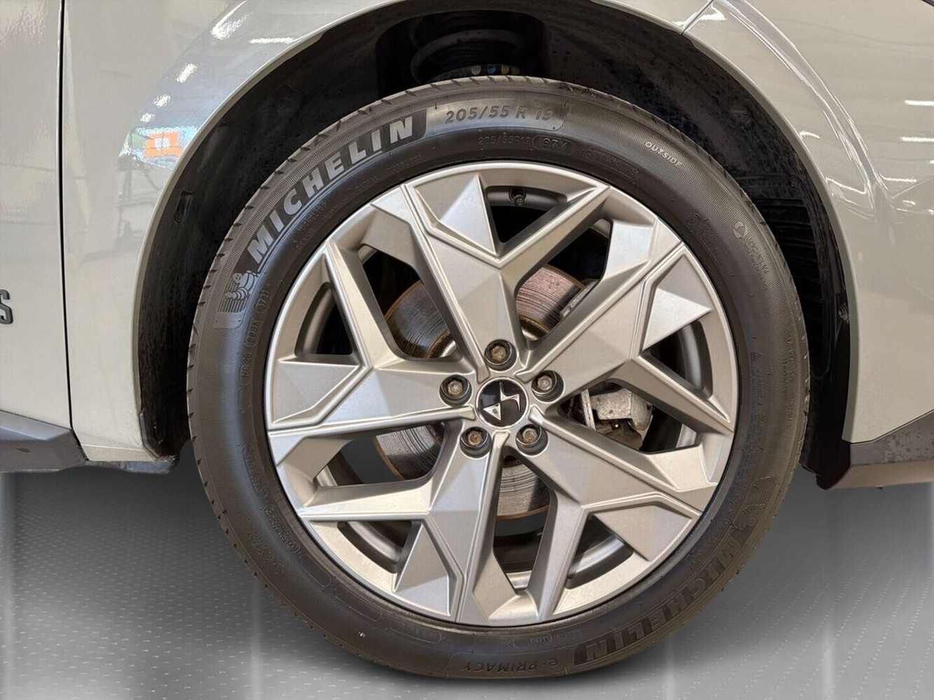 DS 4 vaihtoauto