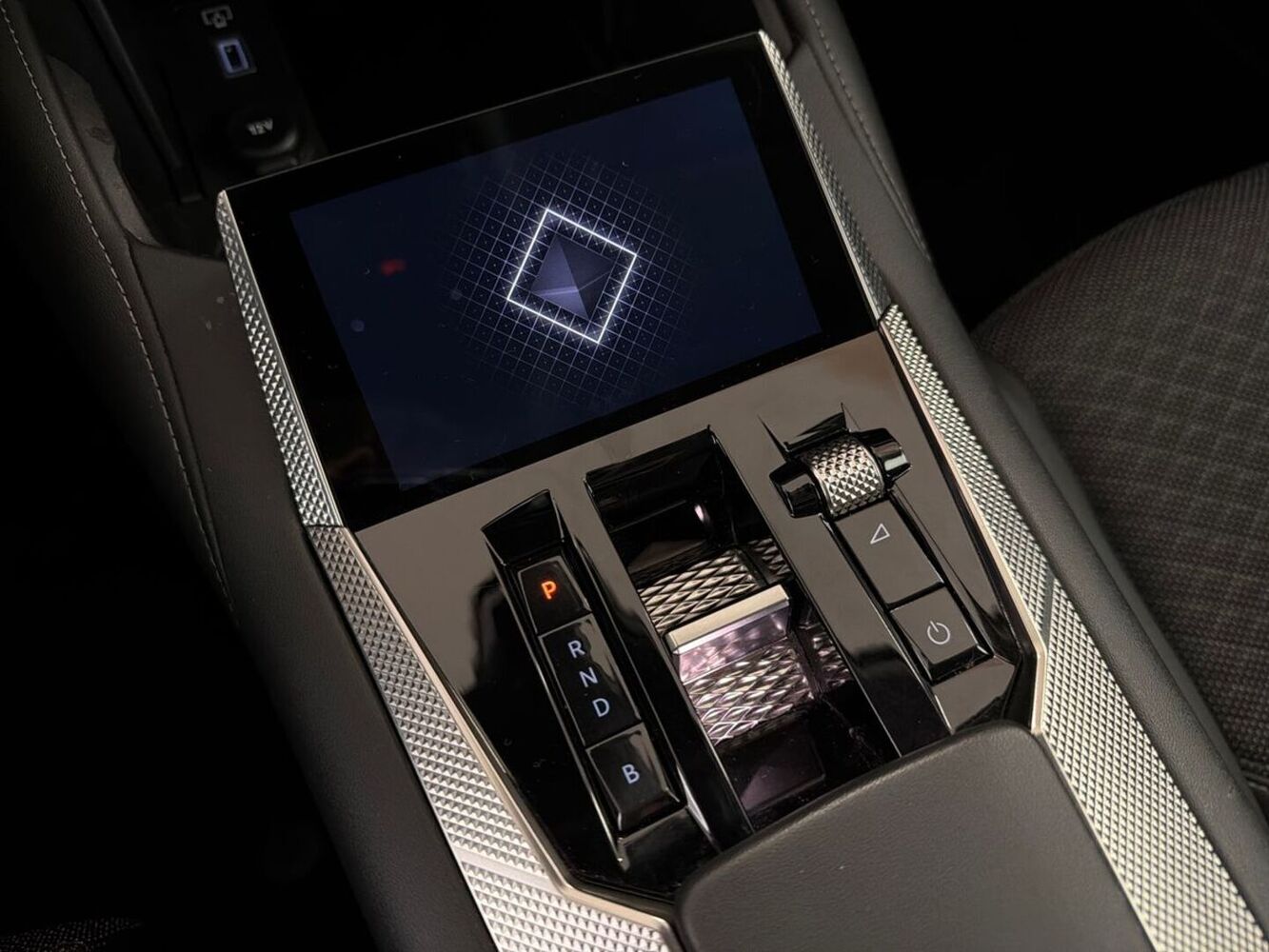 DS 4 vaihtoauto