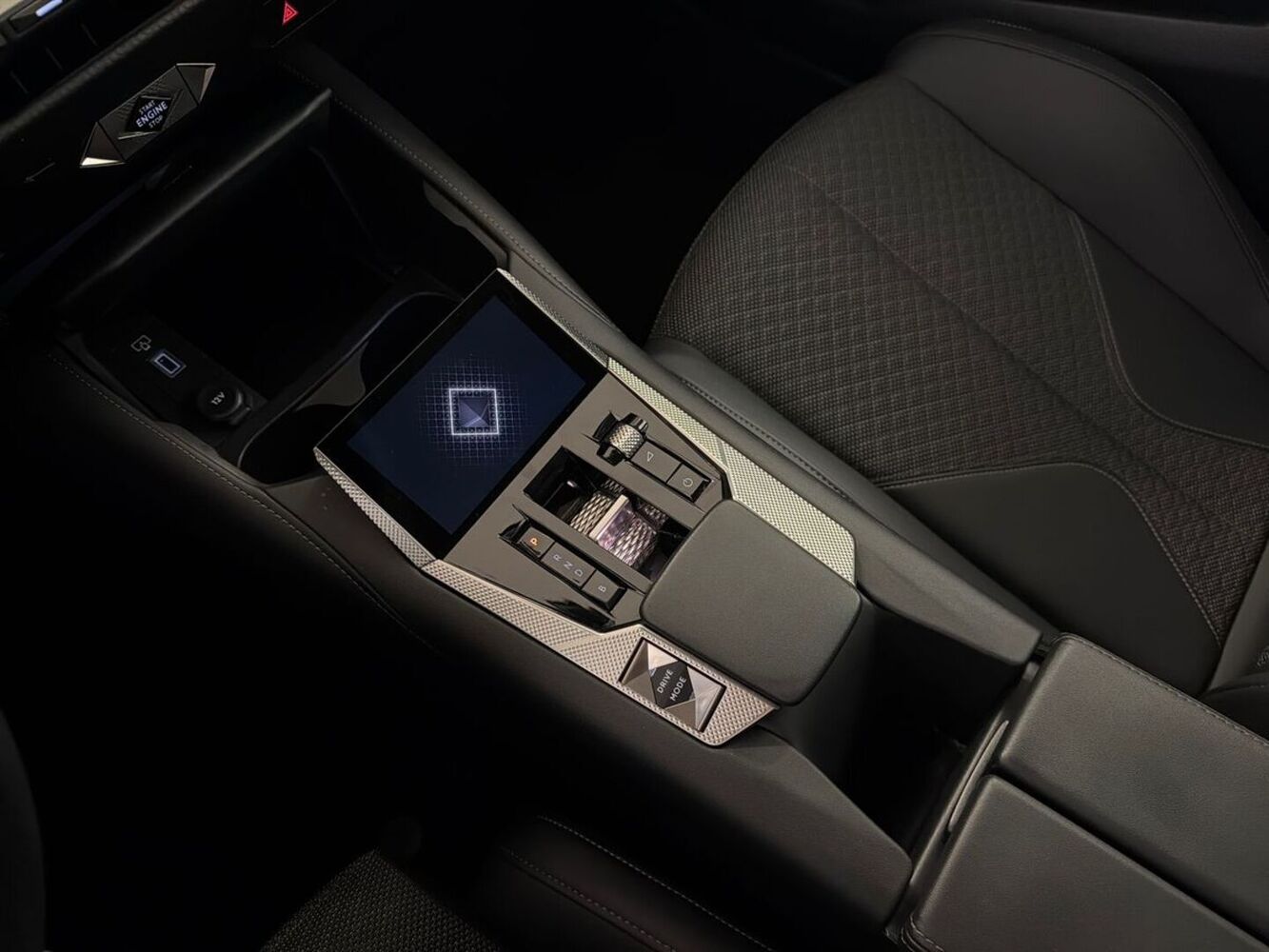 DS 4 vaihtoauto