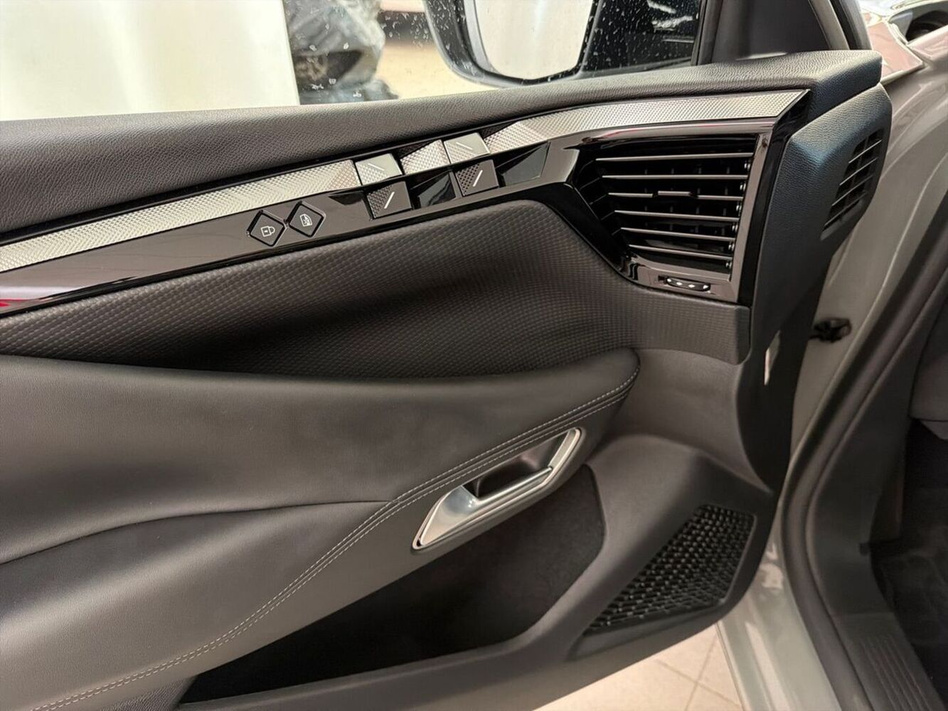DS 4 vaihtoauto
