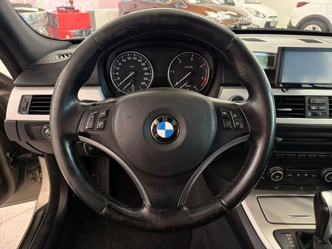 BMW 320 vaihtoauto