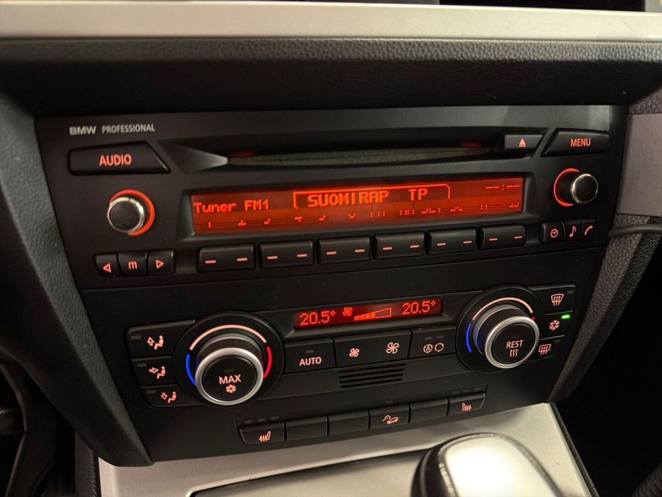 BMW 320 vaihtoauto