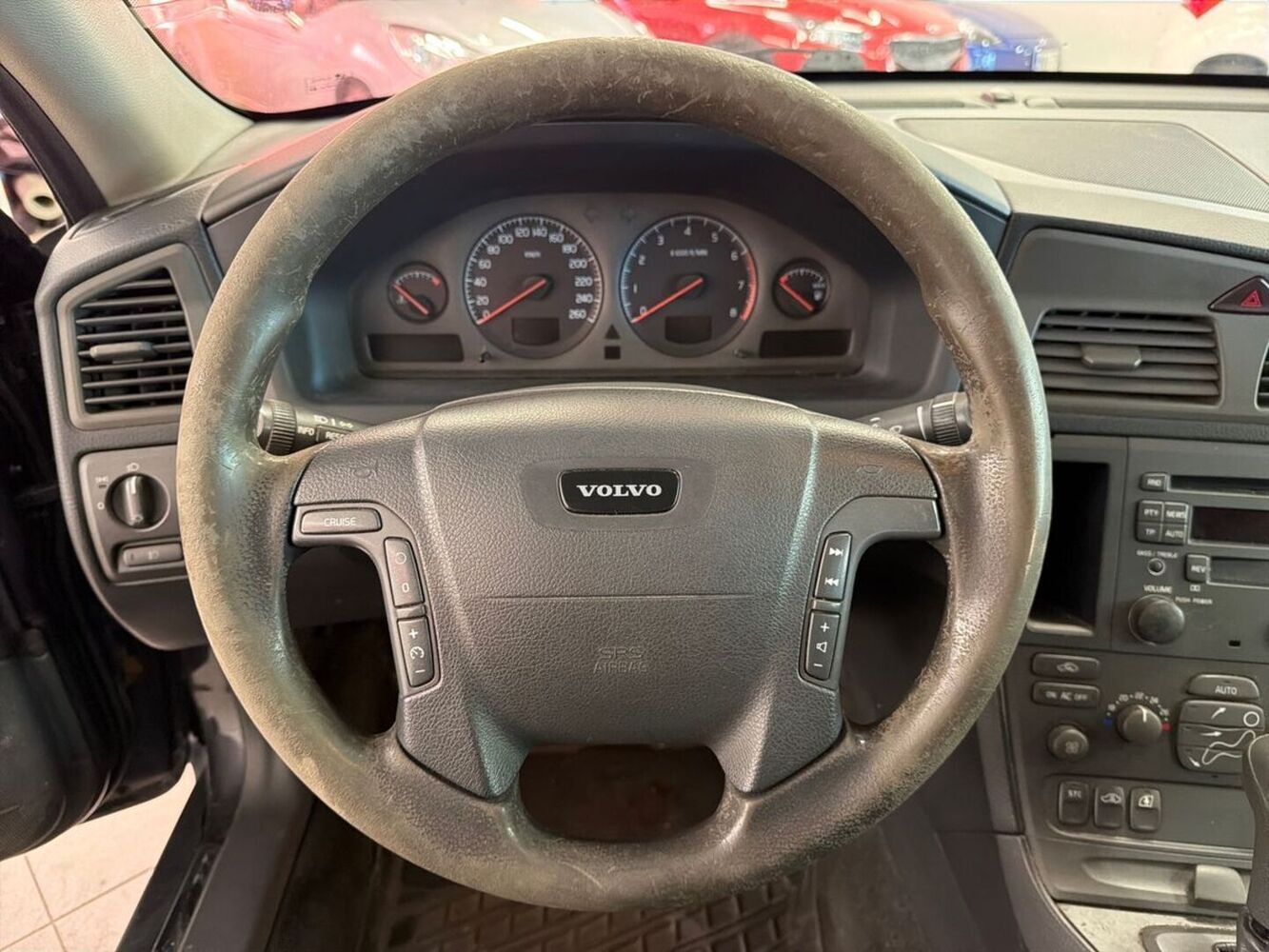 Volvo V70 vaihtoauto