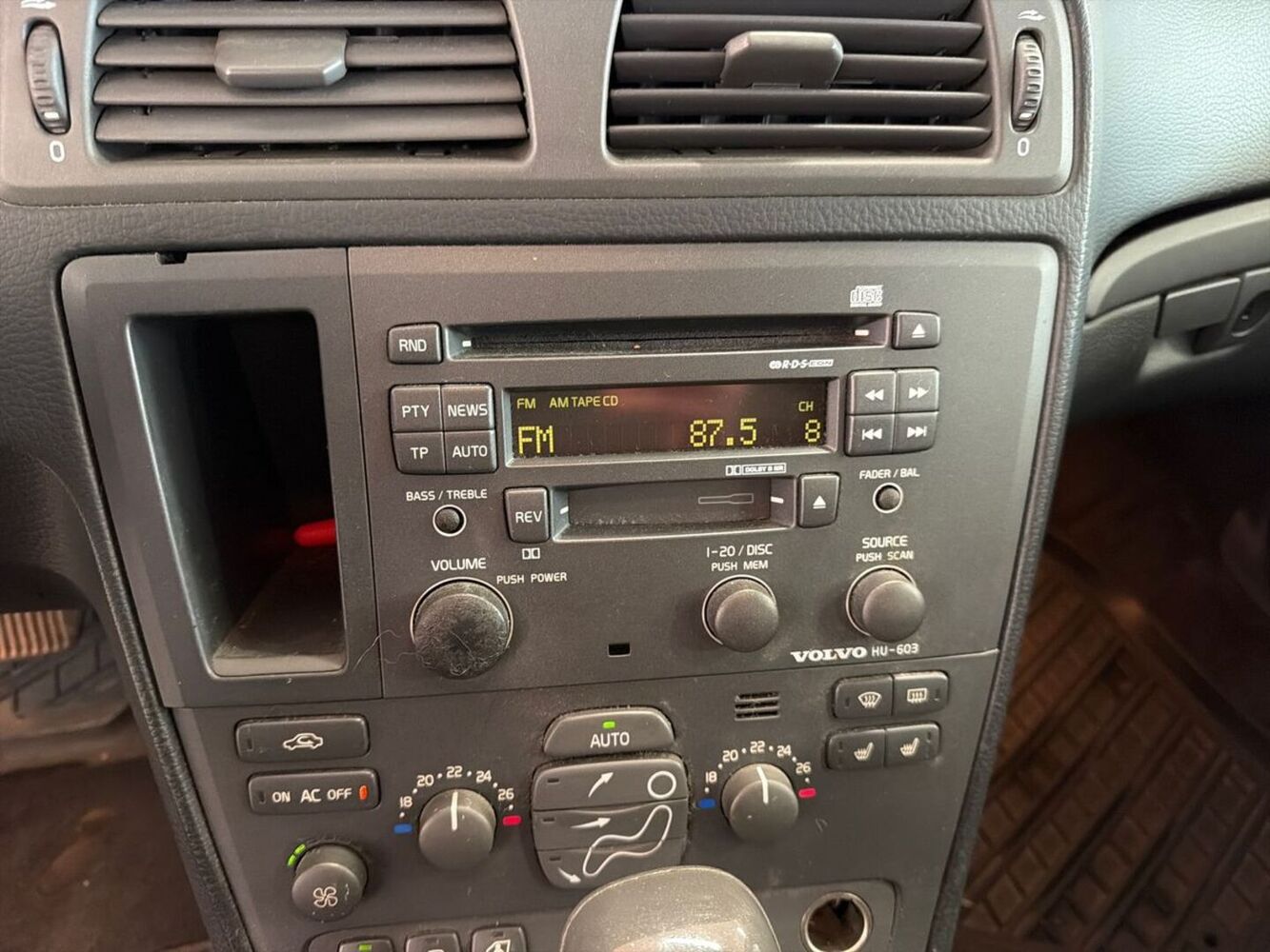 Volvo V70 vaihtoauto