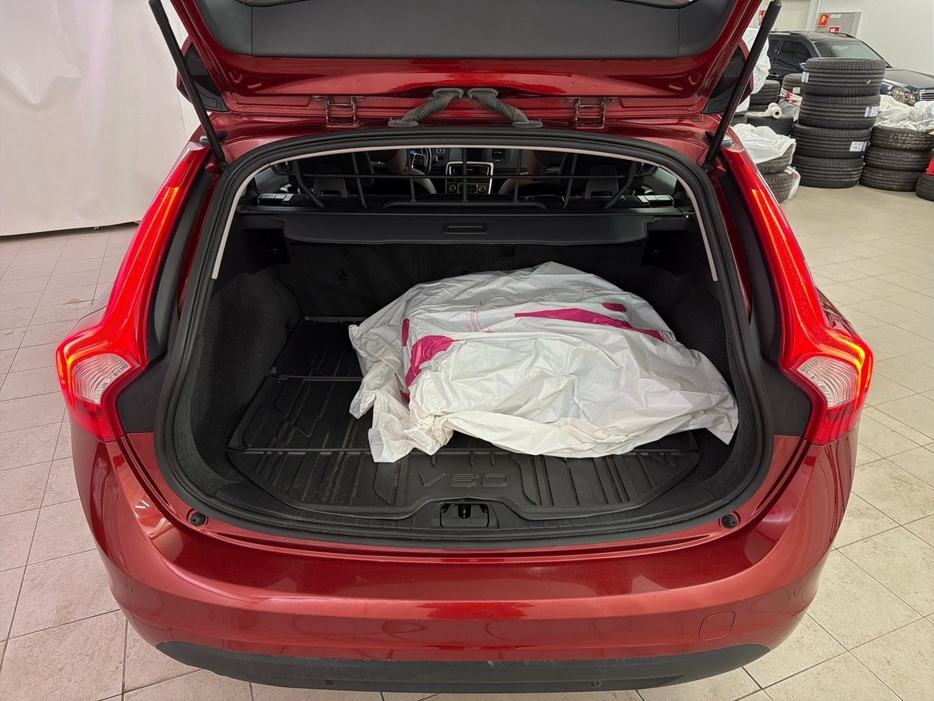 Volvo V60 vaihtoauto