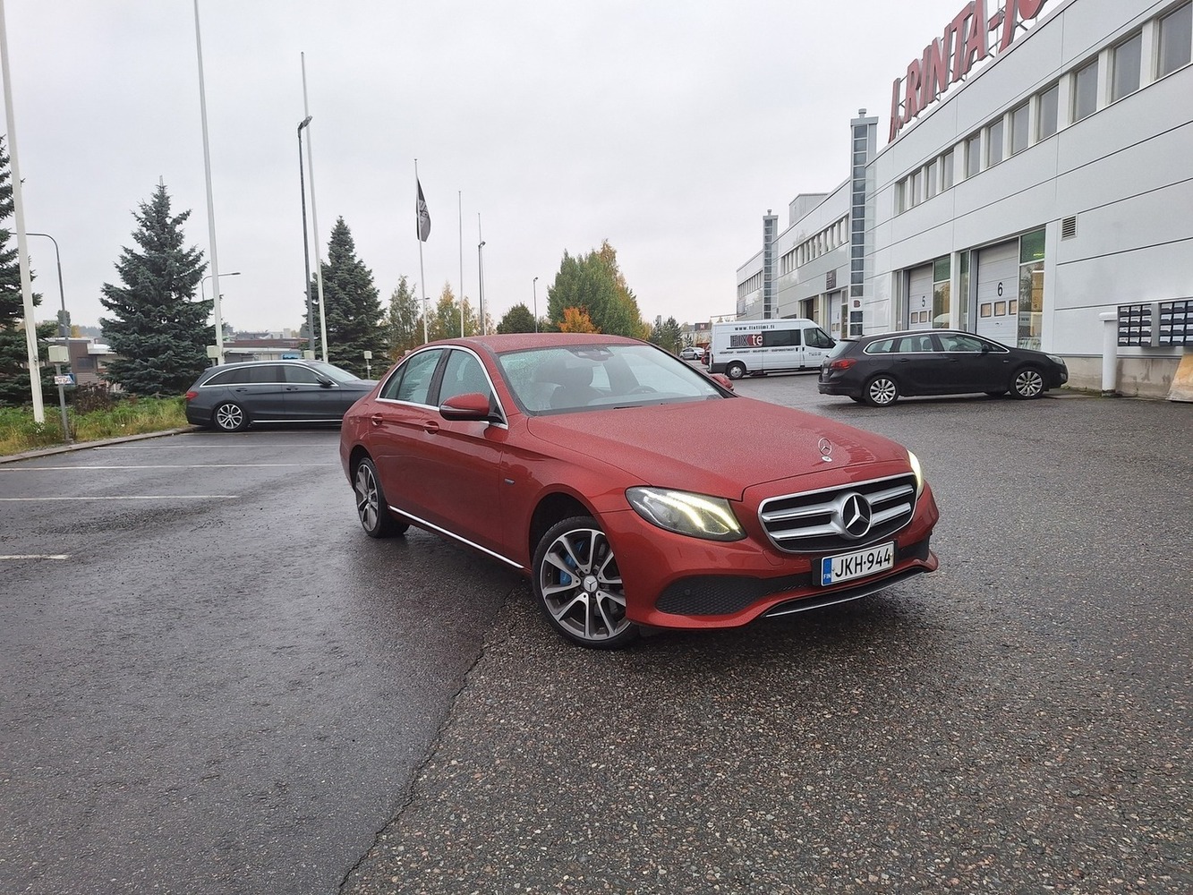 Mercedes-Benz E vaihtoauto