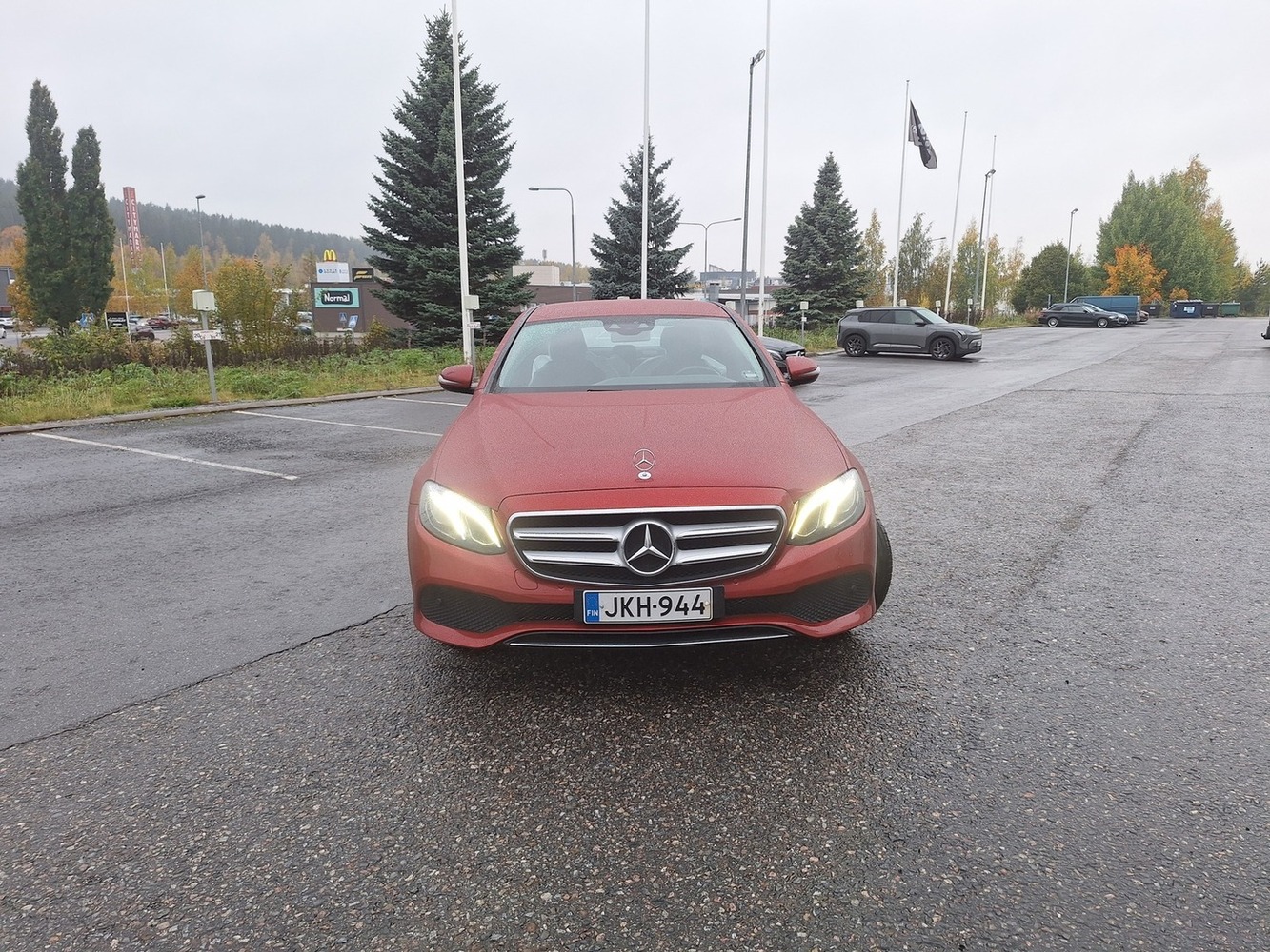 Mercedes-Benz E vaihtoauto