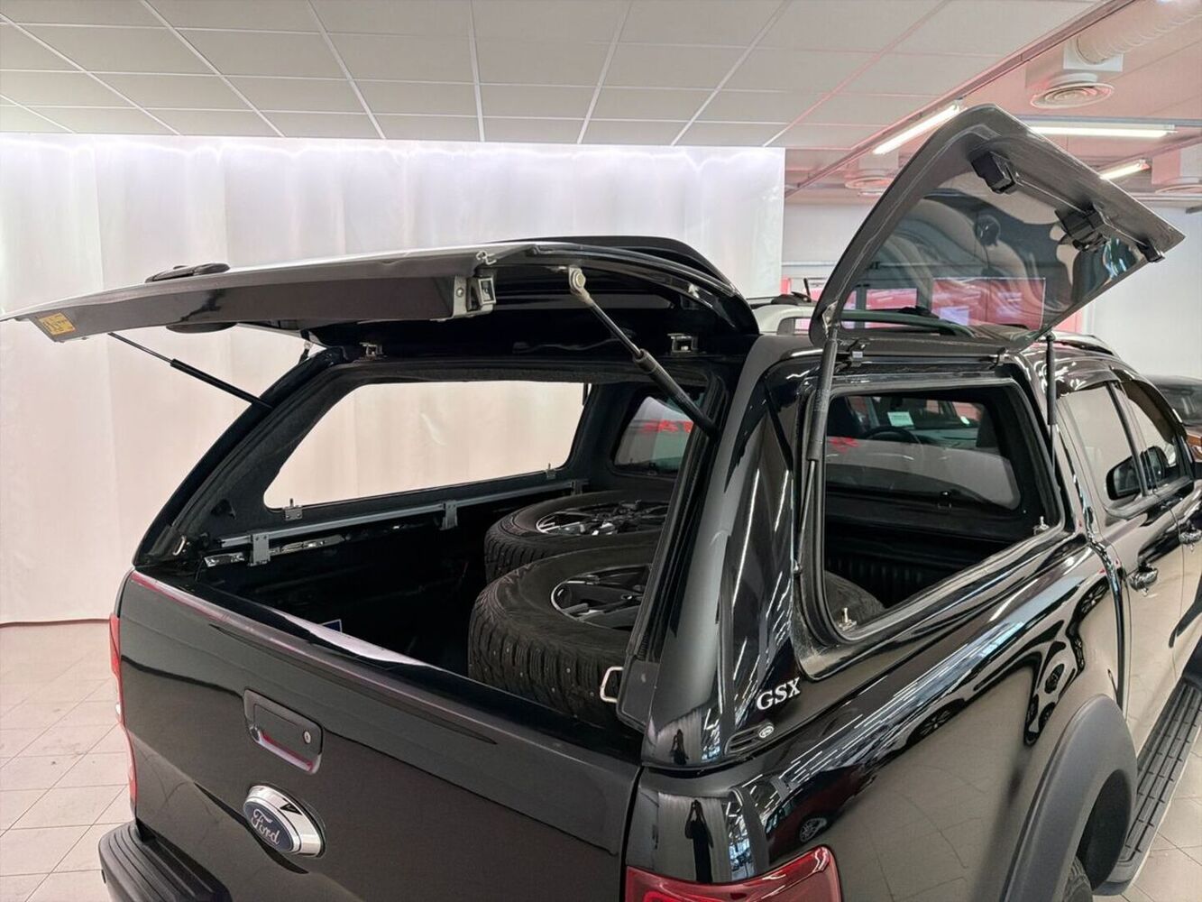 Ford Ranger vaihtoauto