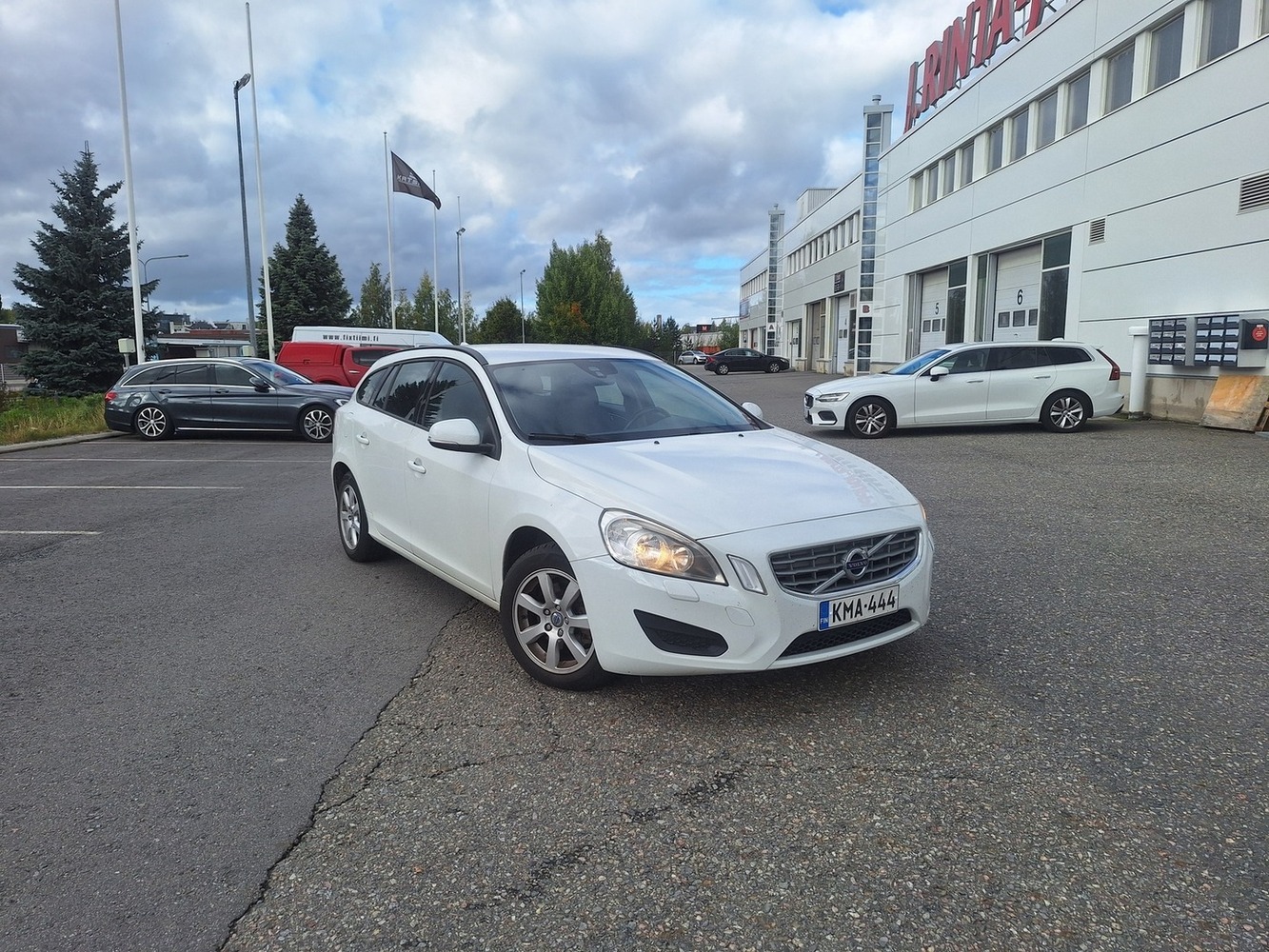 Volvo V60 vaihtoauto
