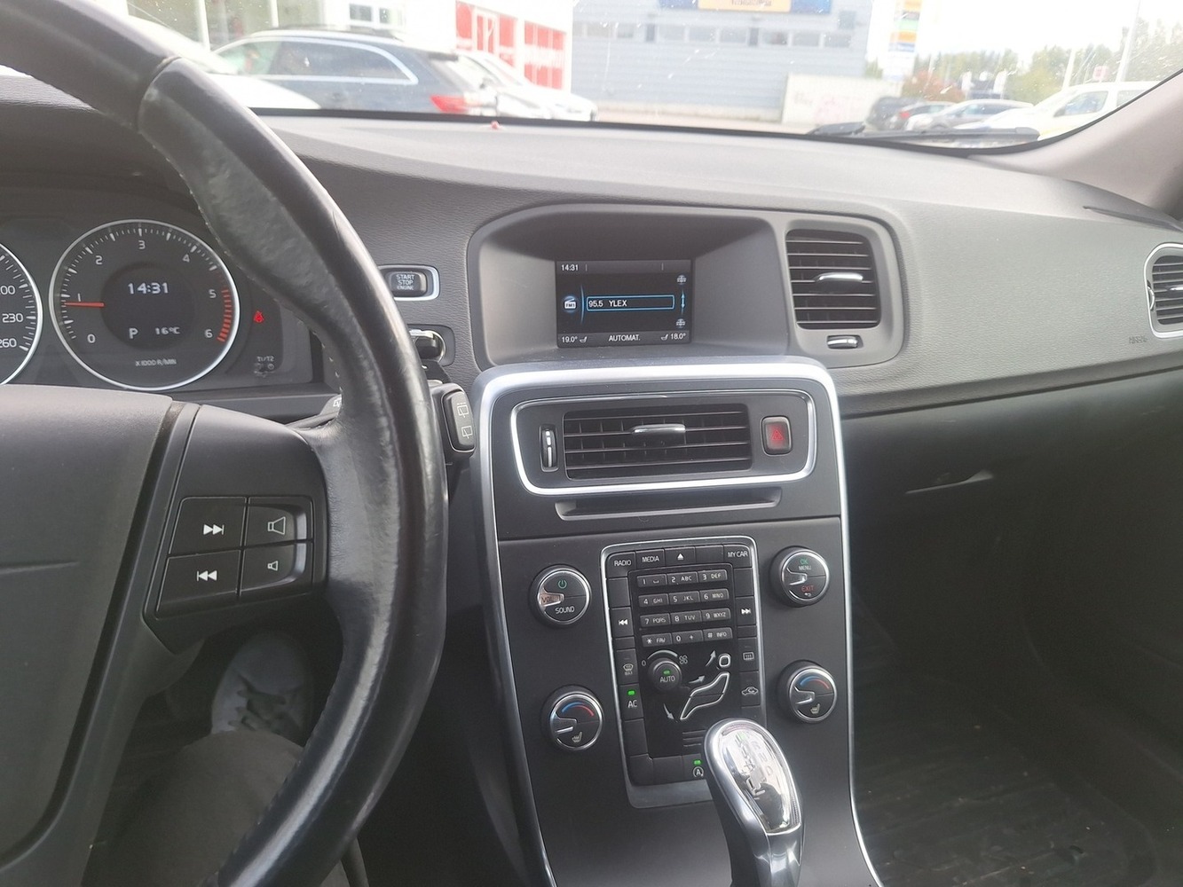 Volvo V60 vaihtoauto