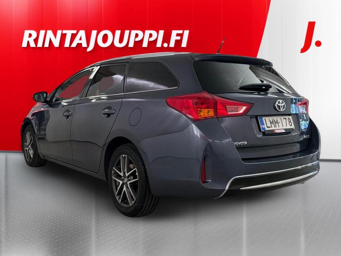 Toyota Auris vaihtoauto