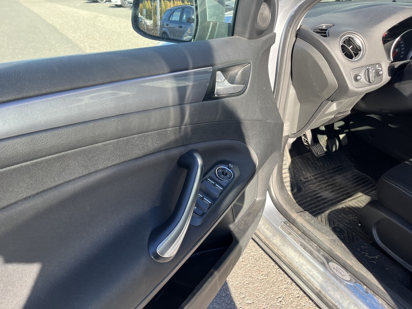 Ford Mondeo vaihtoauto